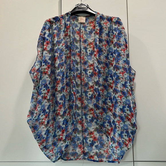 Nymphe open cover up size small - Picture 1 of 3